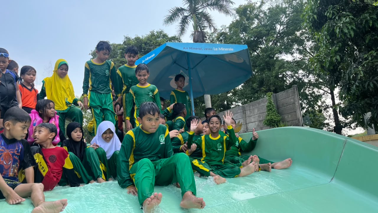 Outing Renang 2026